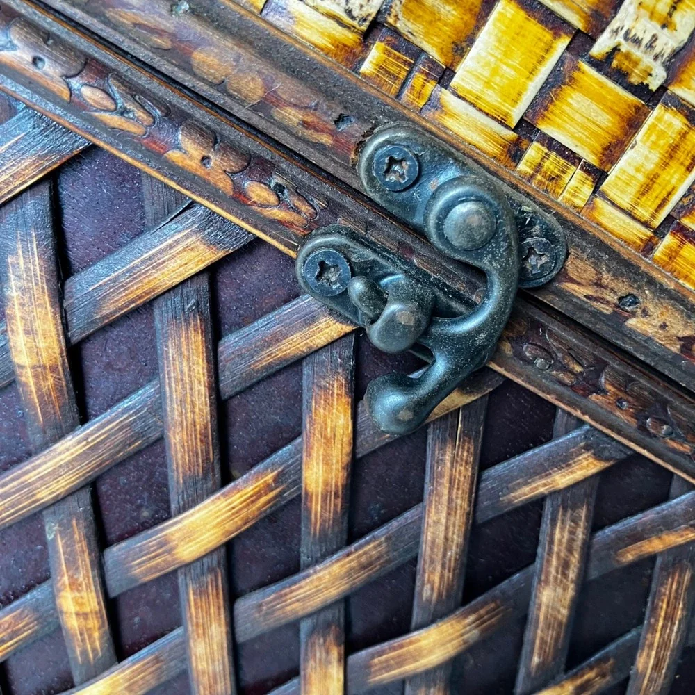 Vintage Woven Wicker Rattan Wood Storage Trunk Chest Brown Boho Decorative Box